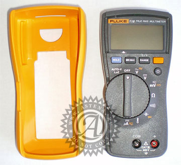 Мультиметр Fluke 116 со снятым защитным чехлом 