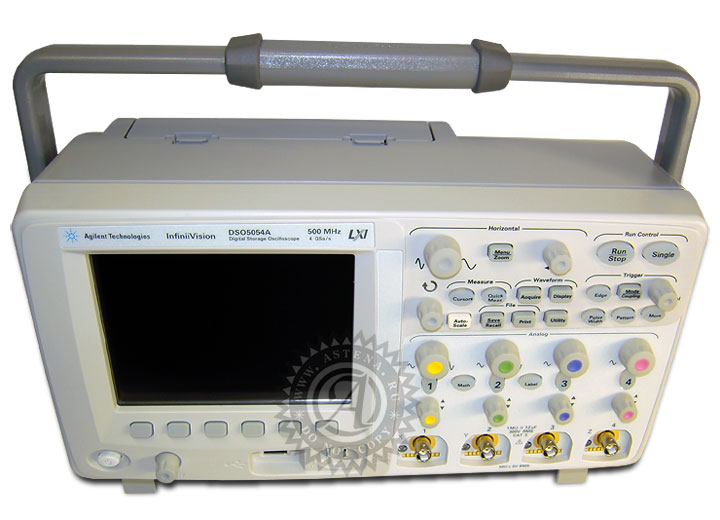 фотография осциллографа DSO5054A