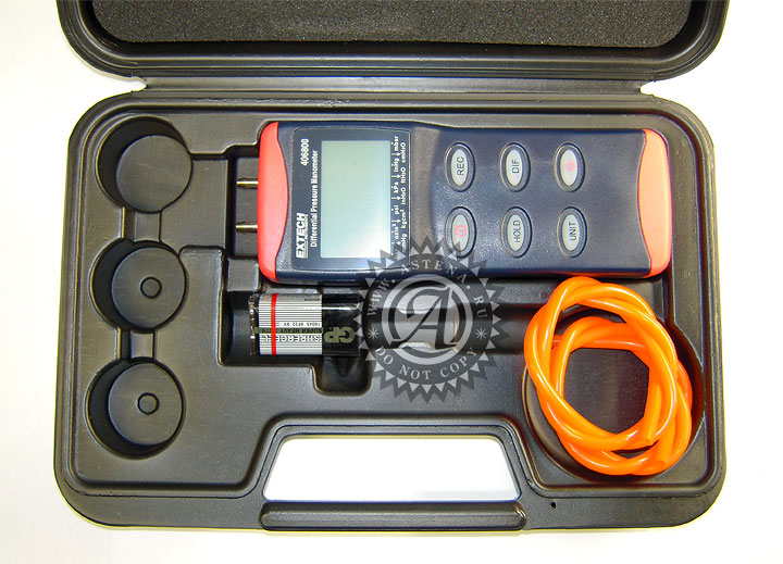 Упаковка дифференциального манометра Extech 406800