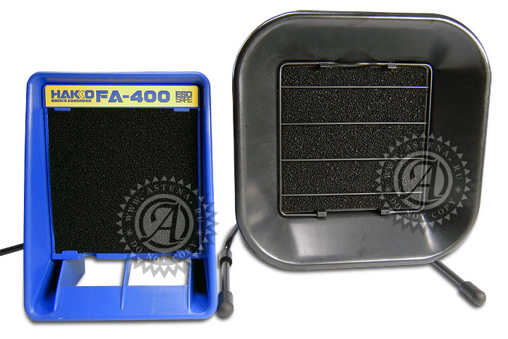 Hakko FA-400 рядом с предыдущей моделью Hakko 493