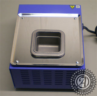 Hakko FX-301B. Вид сзади
